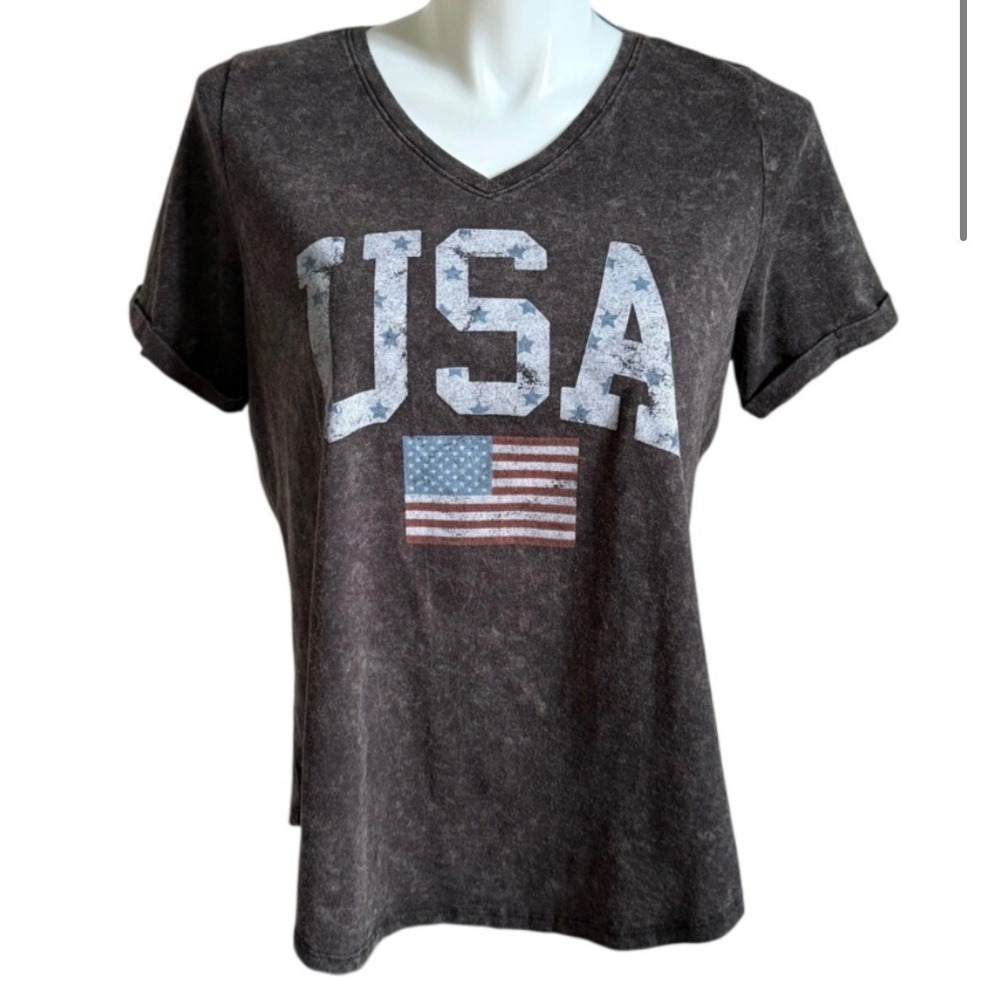 Maurices USA Flag Graphic Shirt Womens 0X Charcoal‎ Grey Mineral Wash V-Neck NWT